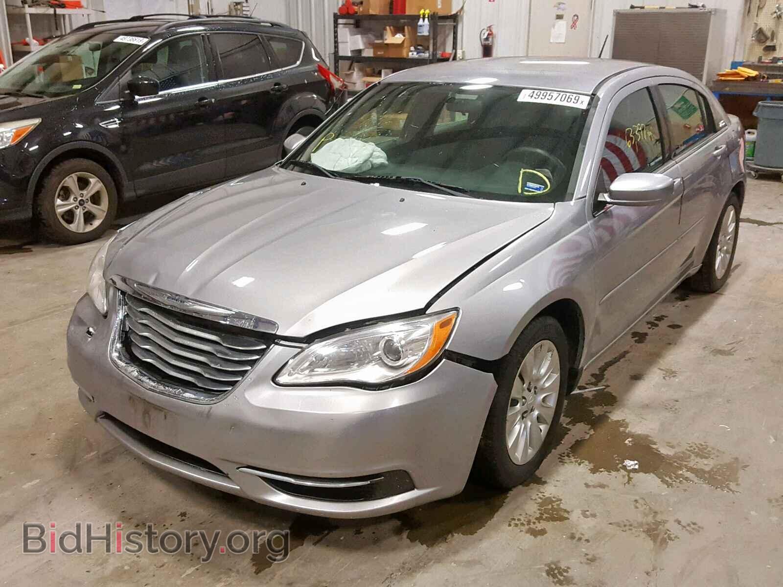 2013 CHRYSLER 200 - VIN: 1C3CCBAB9DN568714 - Фото 2