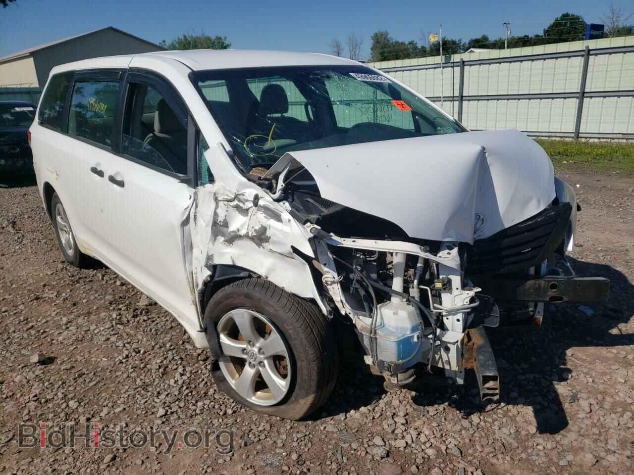 Фотография 5TDZK3DC8DS292877 - TOYOTA SIENNA 2013