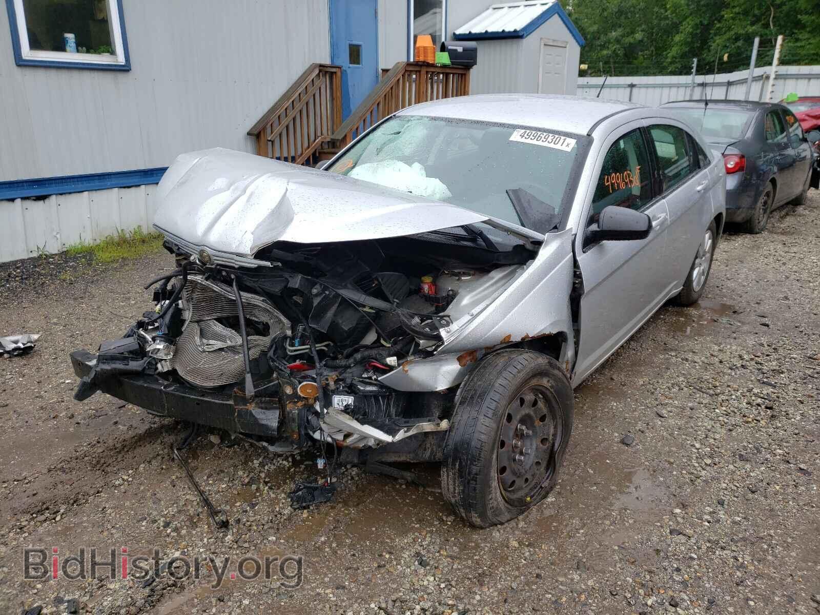 2010 CHRYSLER SEBRING - VIN: 1C3CC4FB2AN123506 - Фото 2
