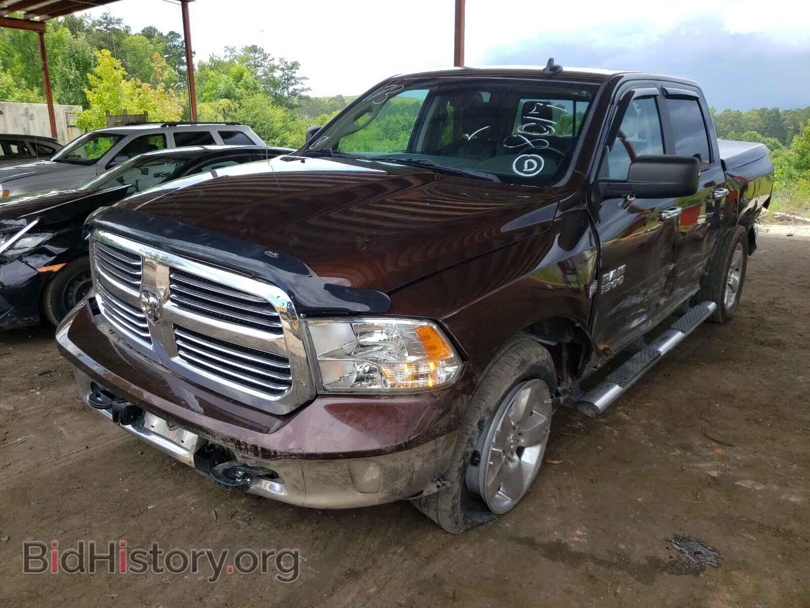 2015 RAM 1500 - VIN: 3C6RR7LT2FG598017 - Фото 2