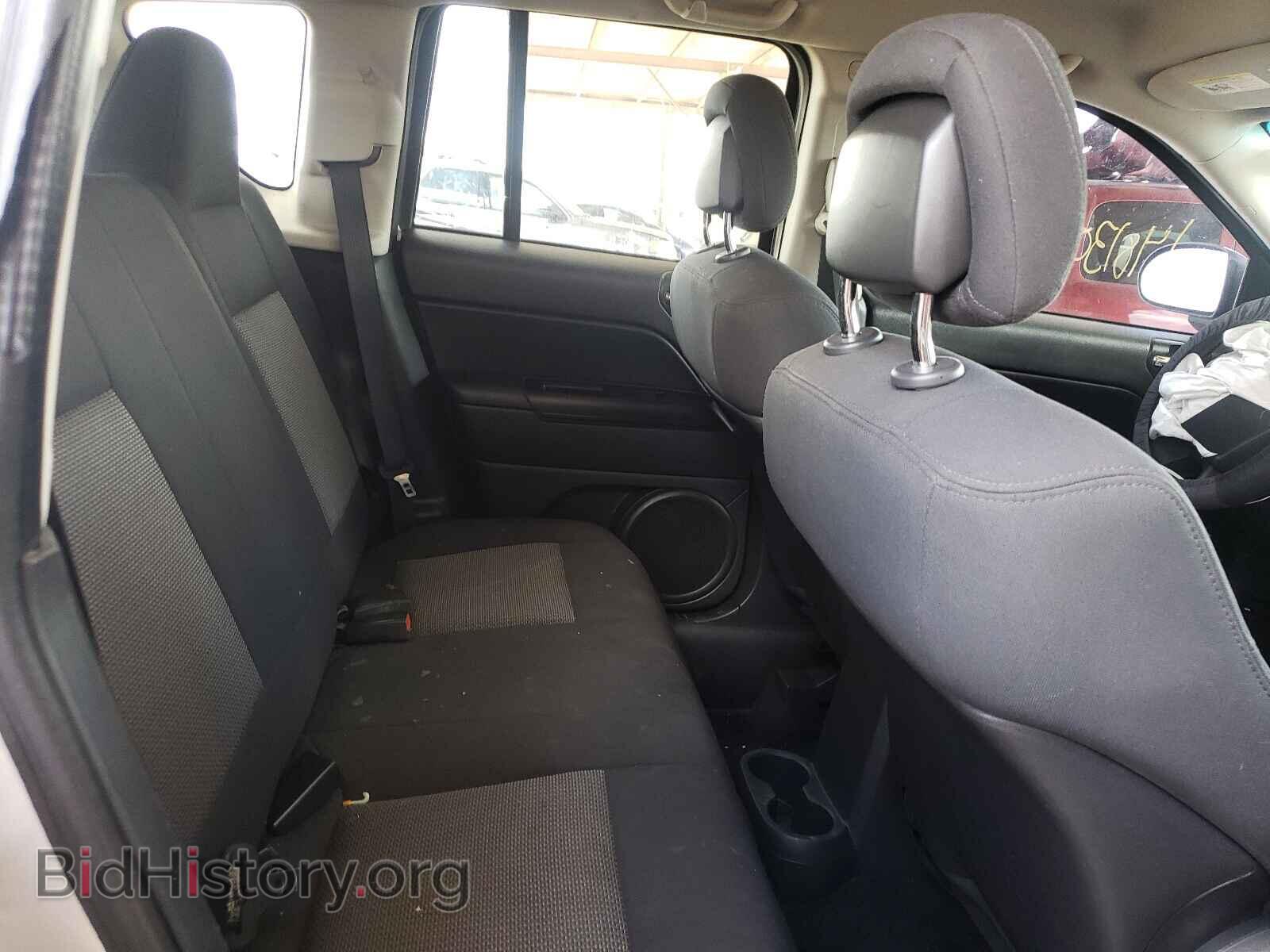 2010 JEEP COMPASS - VIN: 1J4NT4FAXAD525978 - Фото 6