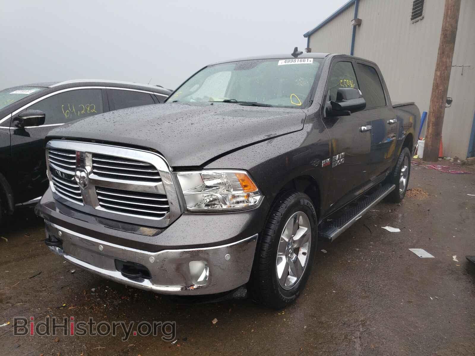 2016 RAM 1500 - VIN: 3C6RR7LT2GG266807 - Фото 2