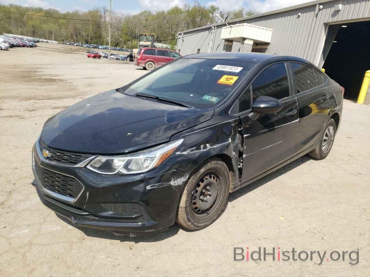 Photo 1G1BC5SM2J7109073 - CHEVROLET CRUZE 2018