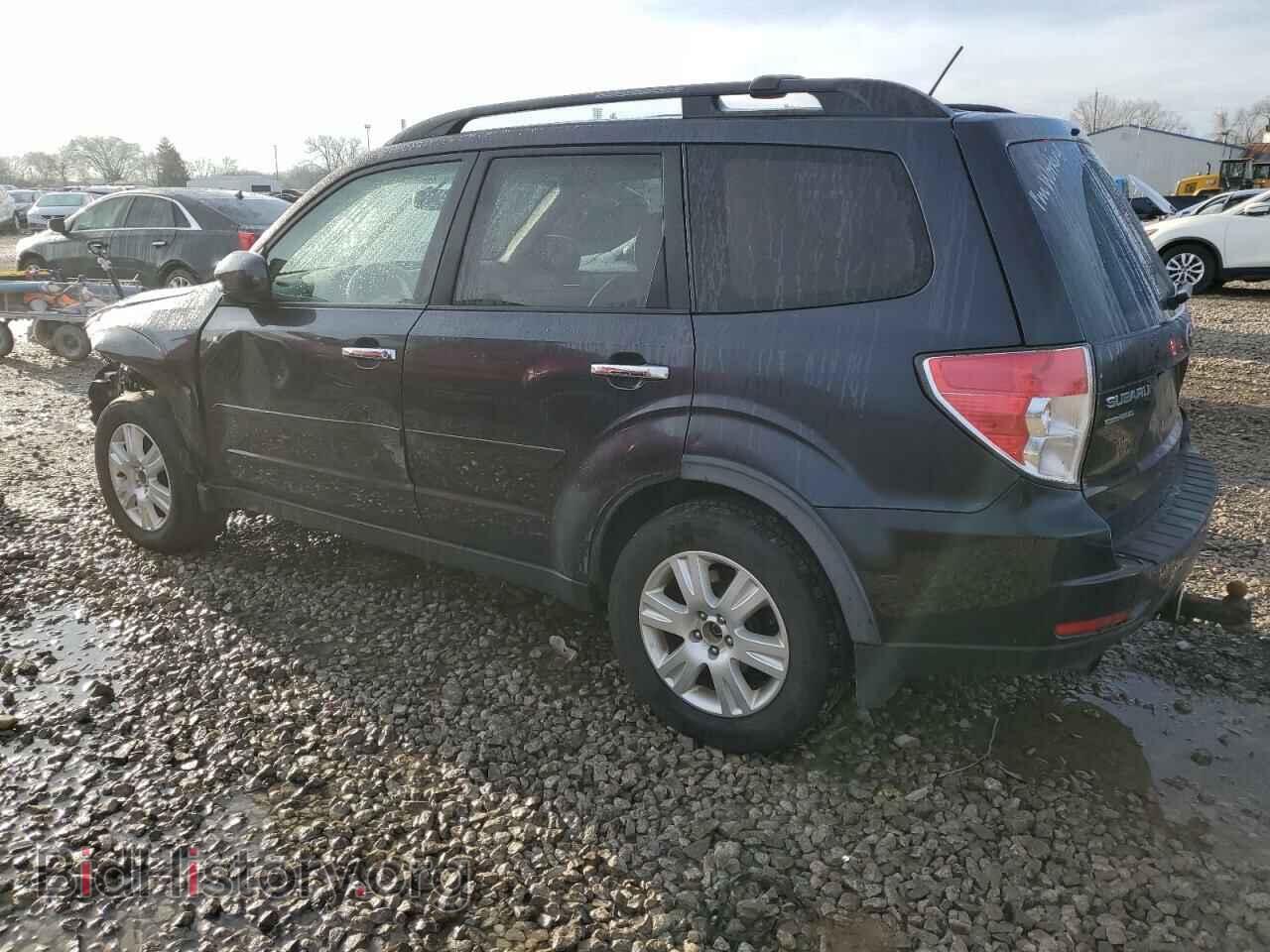 2011 SUBARU FORESTER - VIN: JF2SHBFC8BH762271 - Фото 2