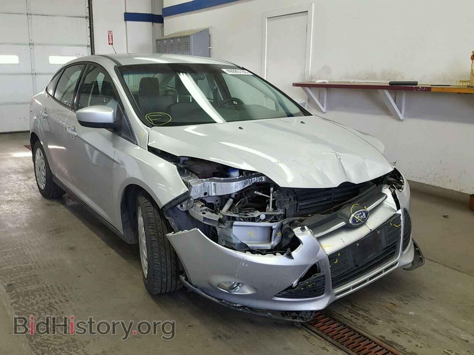 Photo 1FAHP3F23CL257512 - FORD FOCUS 2012