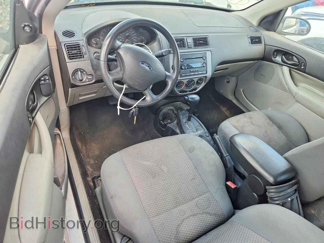 2005 FORD FOCUS - VIN: 3FAFP31N65R101946 - Фото 8