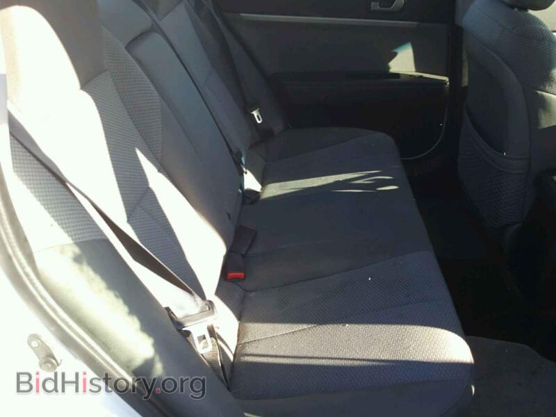 2011 Mitsubishi GALANT (VIN 4A32B2FF9BE008370) — photo 6 of 10
