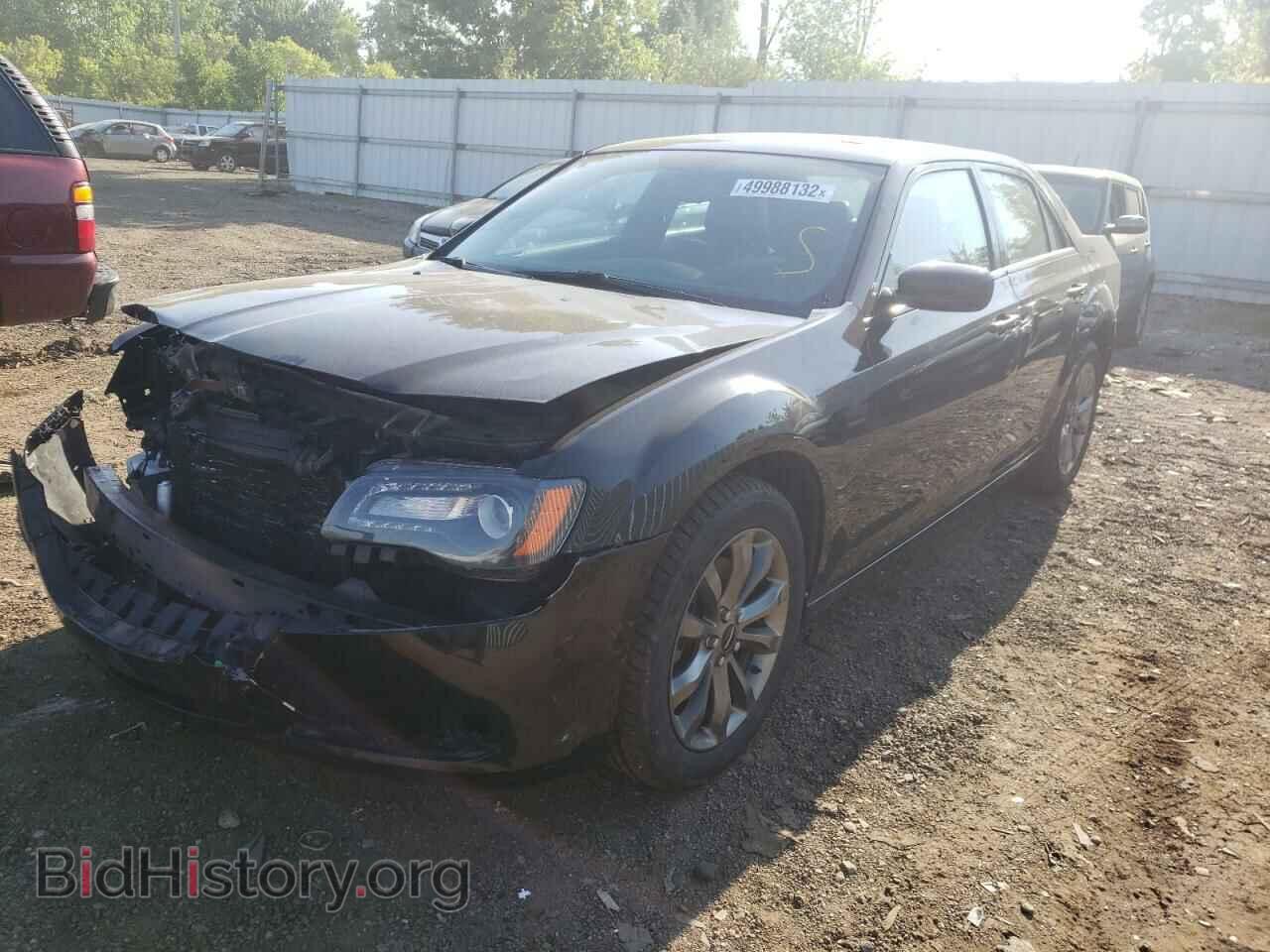 2014 CHRYSLER 300 - VIN: 2C3CCAGG7EH239002 - Photo 2