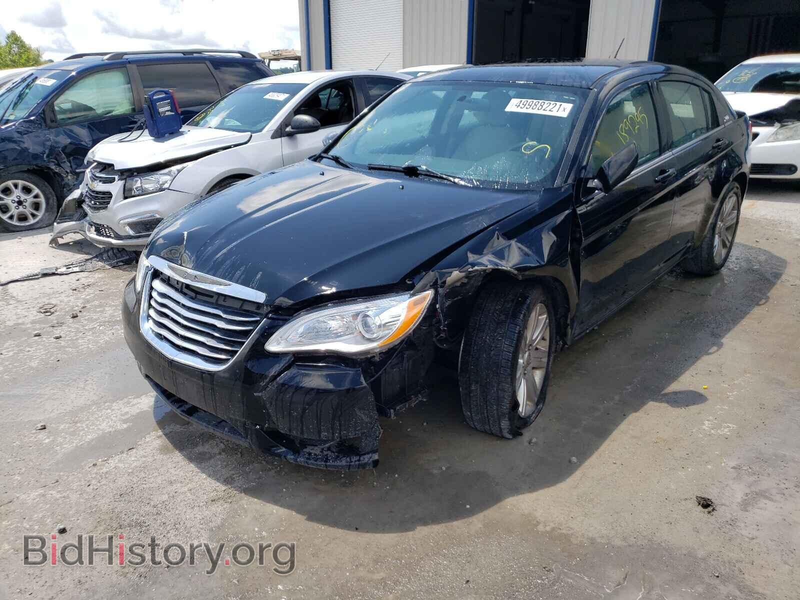 2013 CHRYSLER 200 - VIN: 1C3CCBAB4DN687075 - Photo 2