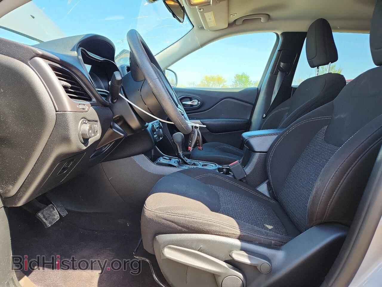 2019 JEEP CHEROKEE - VIN: 1C4PJLCB7KD128550 - Фото 7