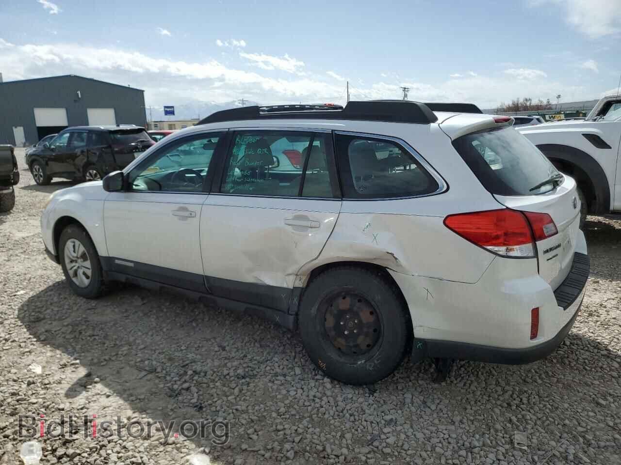 2011 SUBARU OUTBACK - VIN: 4S4BRBAC1B3317687 - Фото 2