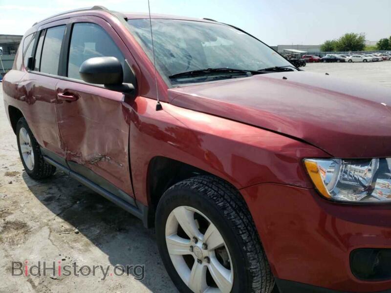 2011 Jeep COMPASS (VIN 1J4NF1FB6BD164829) — photo 9 of 10