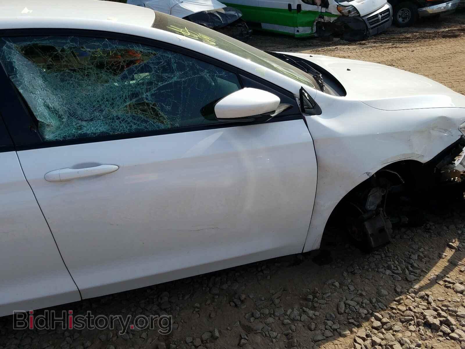2015 CHRYSLER 200 - VIN: 1C3CCCBB8FN716892 - Photo 9
