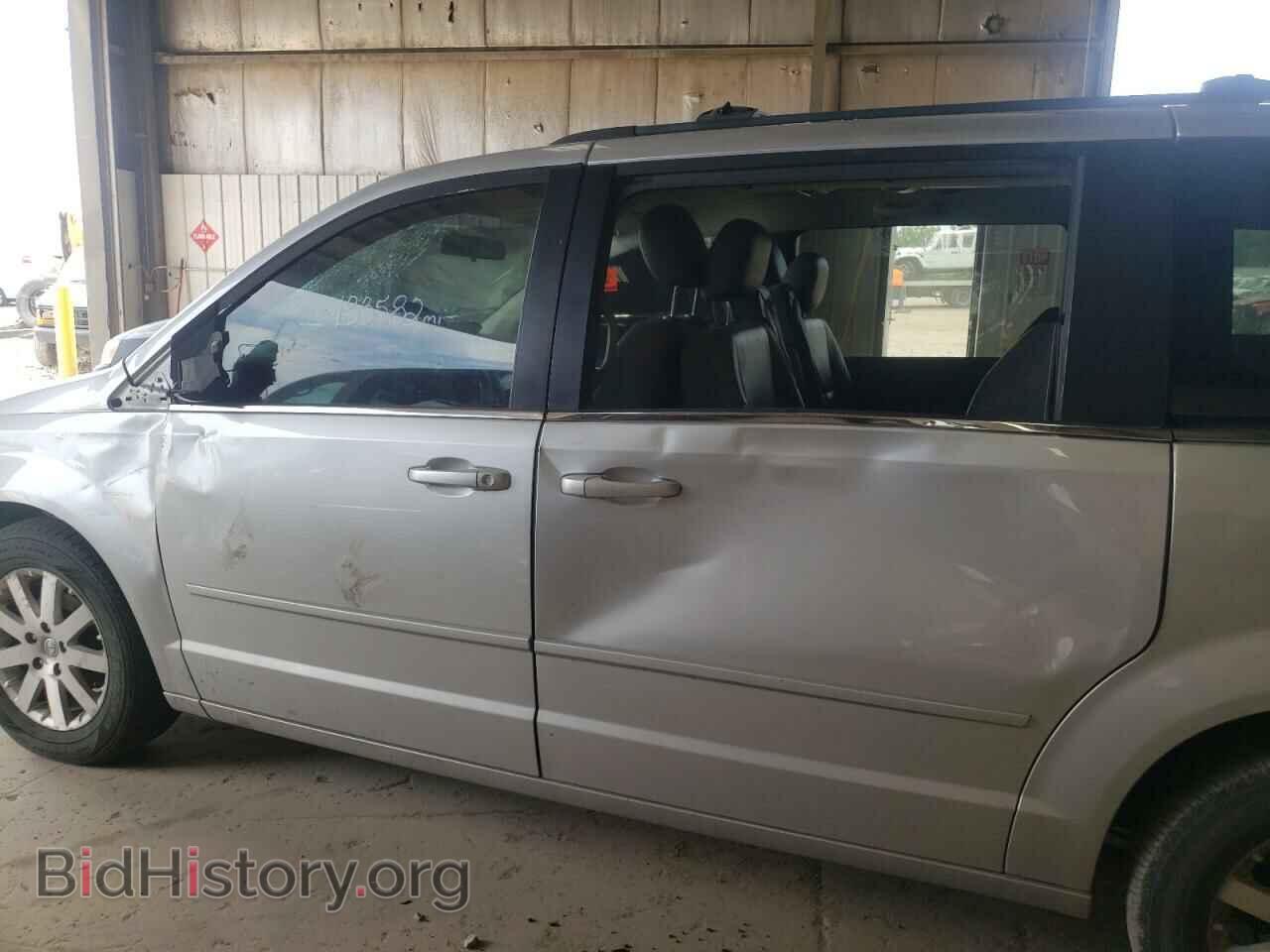 2008 CHRYSLER MINIVAN - VIN: 2A8HR54P08R657436 - Фото 9
