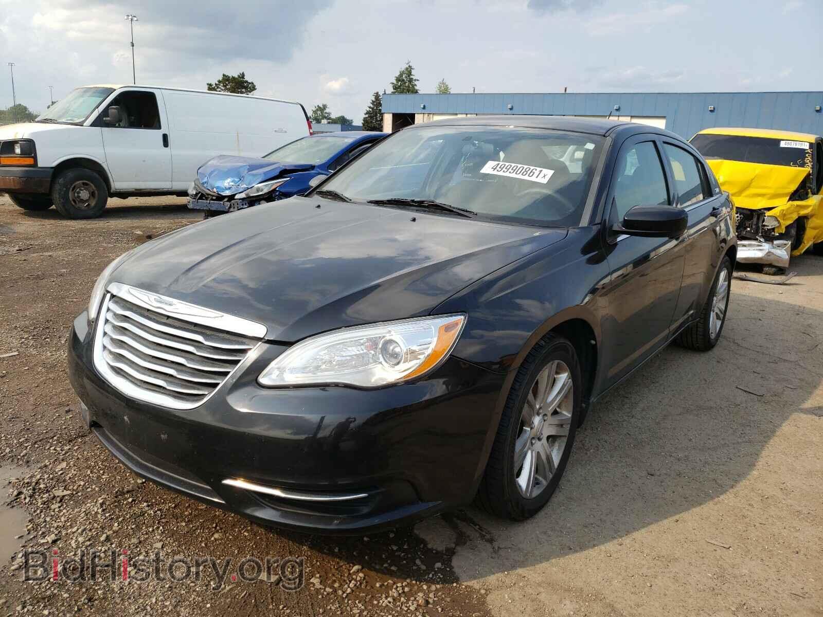 2011 CHRYSLER 200 - VIN: 1C3BC1FB4BN611402 - Фото 2