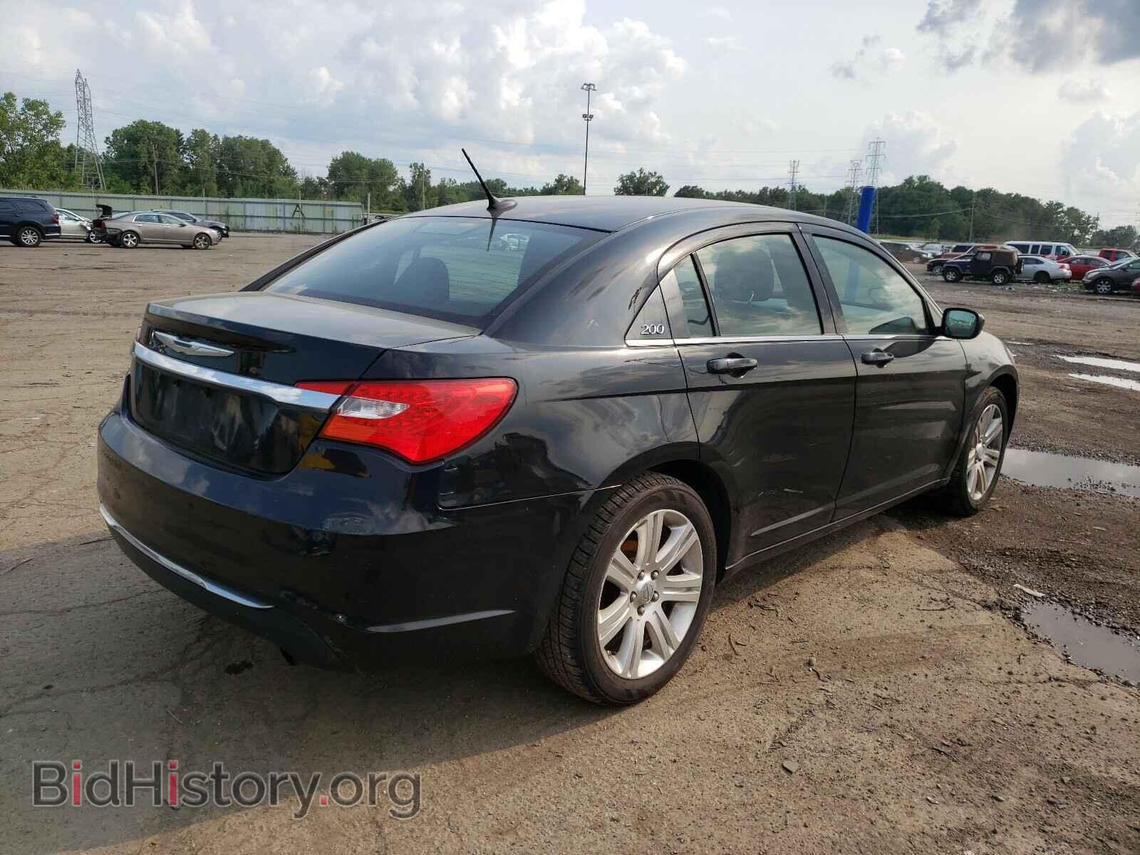 2011 CHRYSLER 200 - VIN: 1C3BC1FB4BN611402 - Фото 4