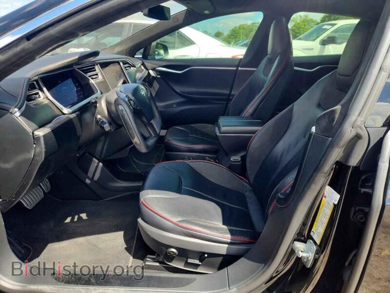 2013 Tesla MODEL S (VIN 5YJSA1DP4DFP26048) — фото 7 из 12