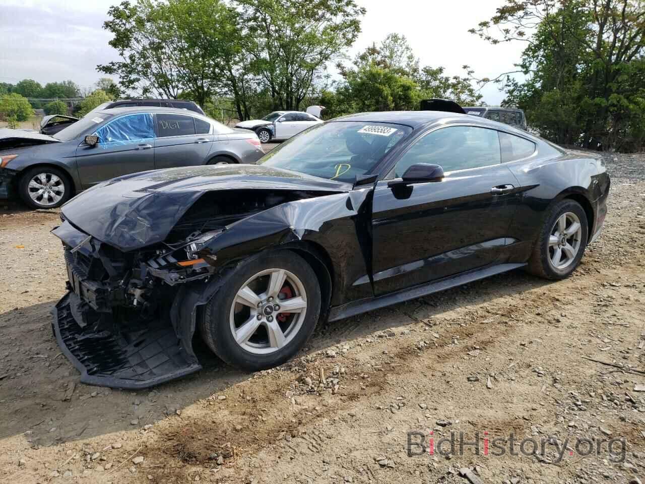 Photo 1FA6P8TH5J5174145 - FORD MUSTANG 2018