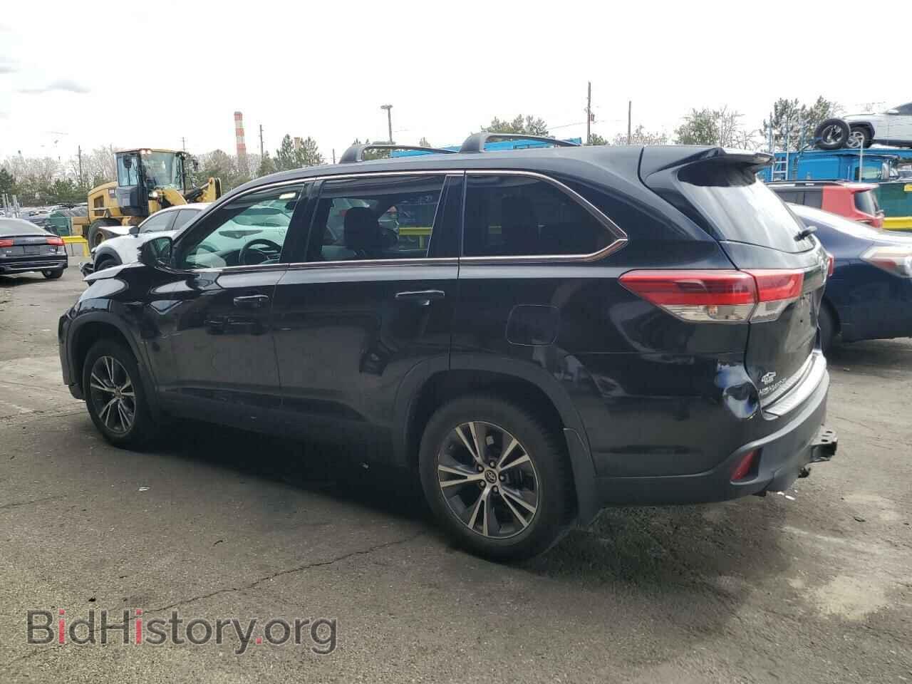 2017 TOYOTA HIGHLANDER - VIN: 5TDBZRFH7HS433193 - Фото 2