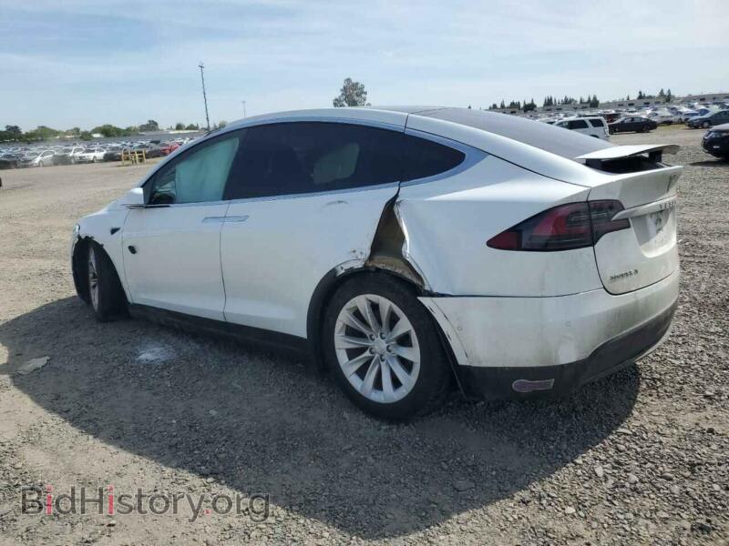 2018 Tesla MODEL X (VIN 5YJXCAE28JF114563) — фото 2 из 12
