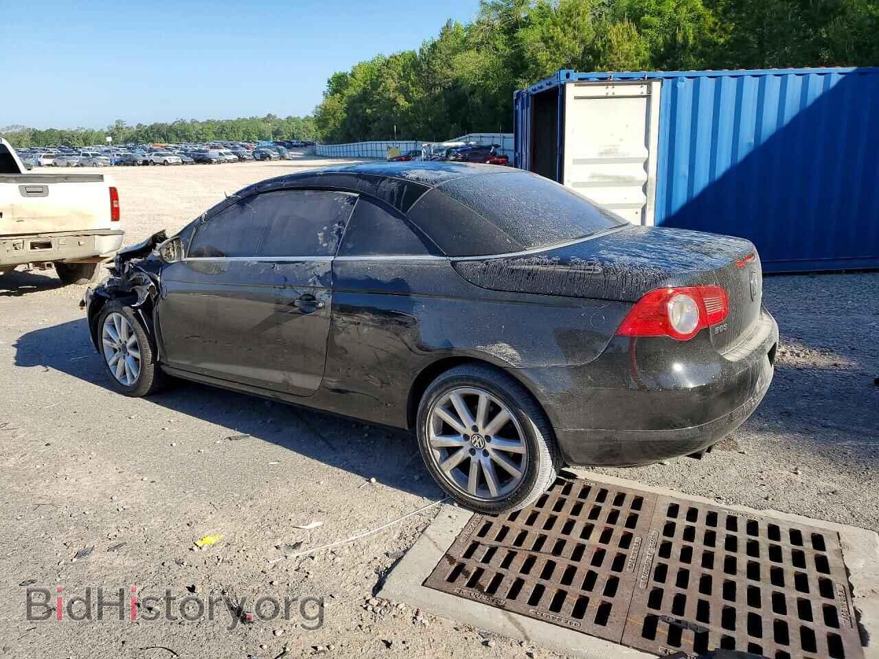 2011 VOLKSWAGEN EOS - VIN: WVWBA7AH2BV001983 - Фото 2