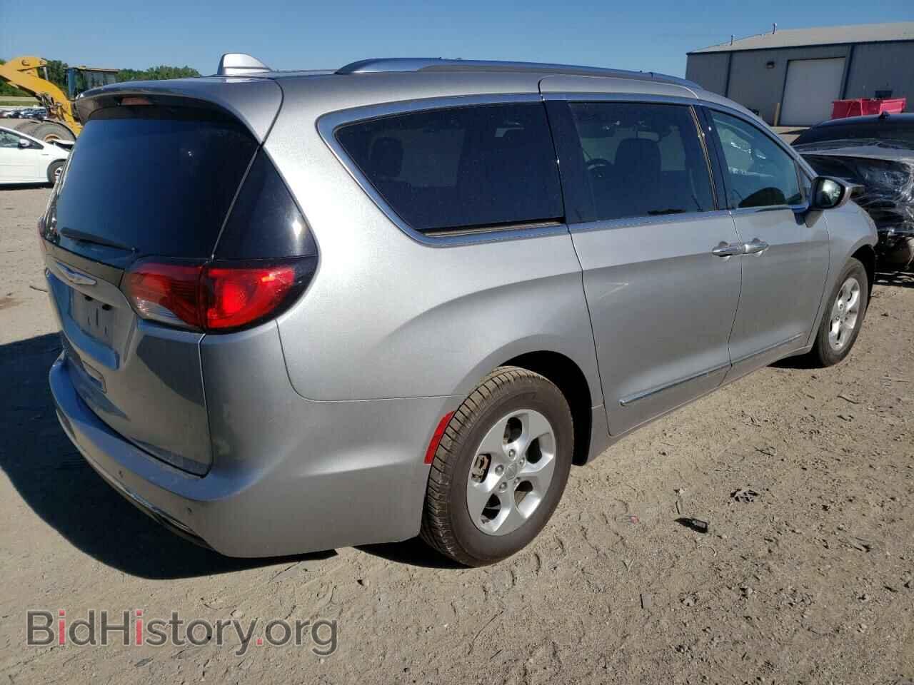 2017 CHRYSLER PACIFICA - VIN: 2C4RC1EG2HR652890 - Photo 4