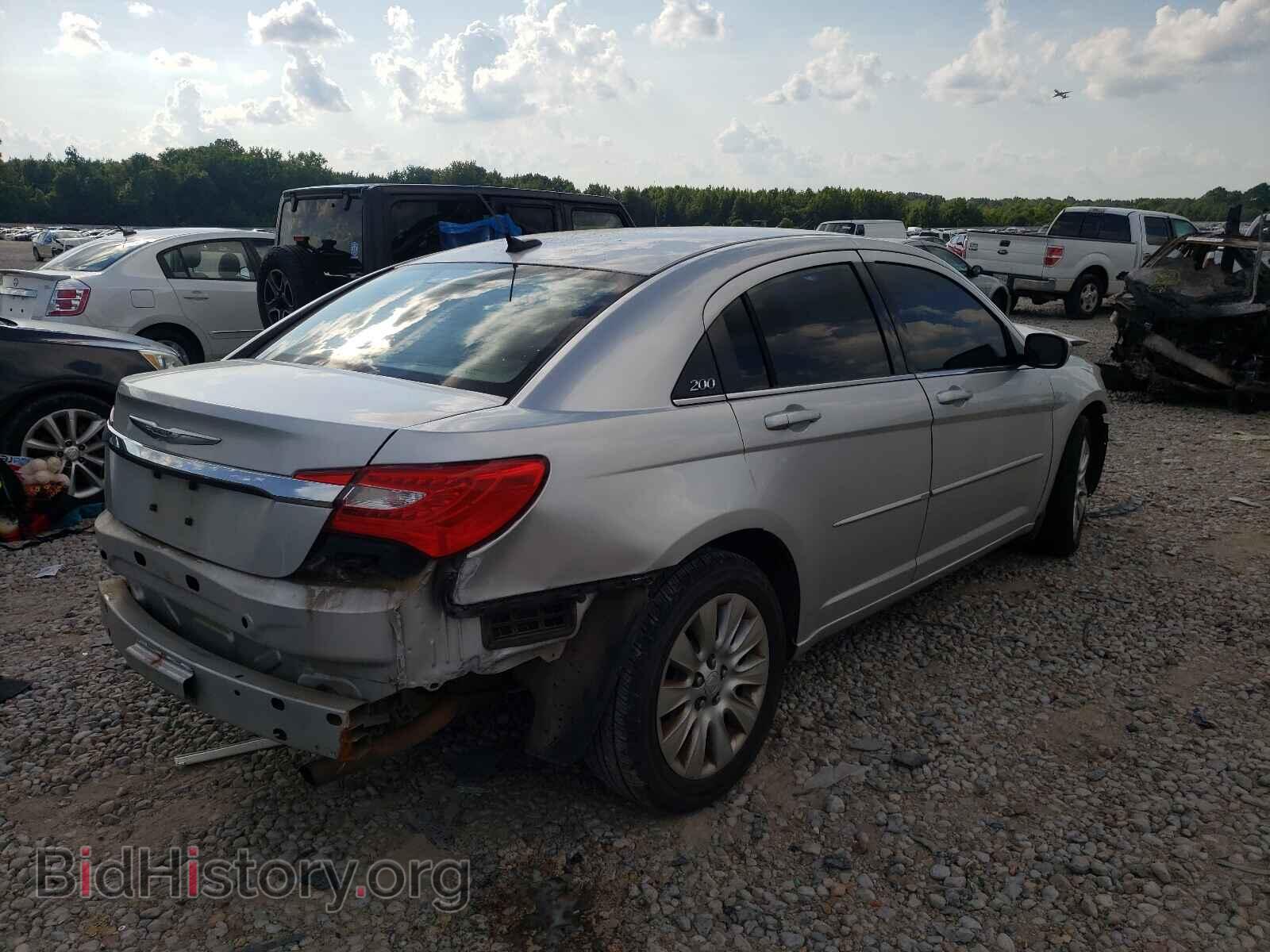 2012 CHRYSLER 200 - VIN: 1C3CCBAB8CN190562 - Фото 4