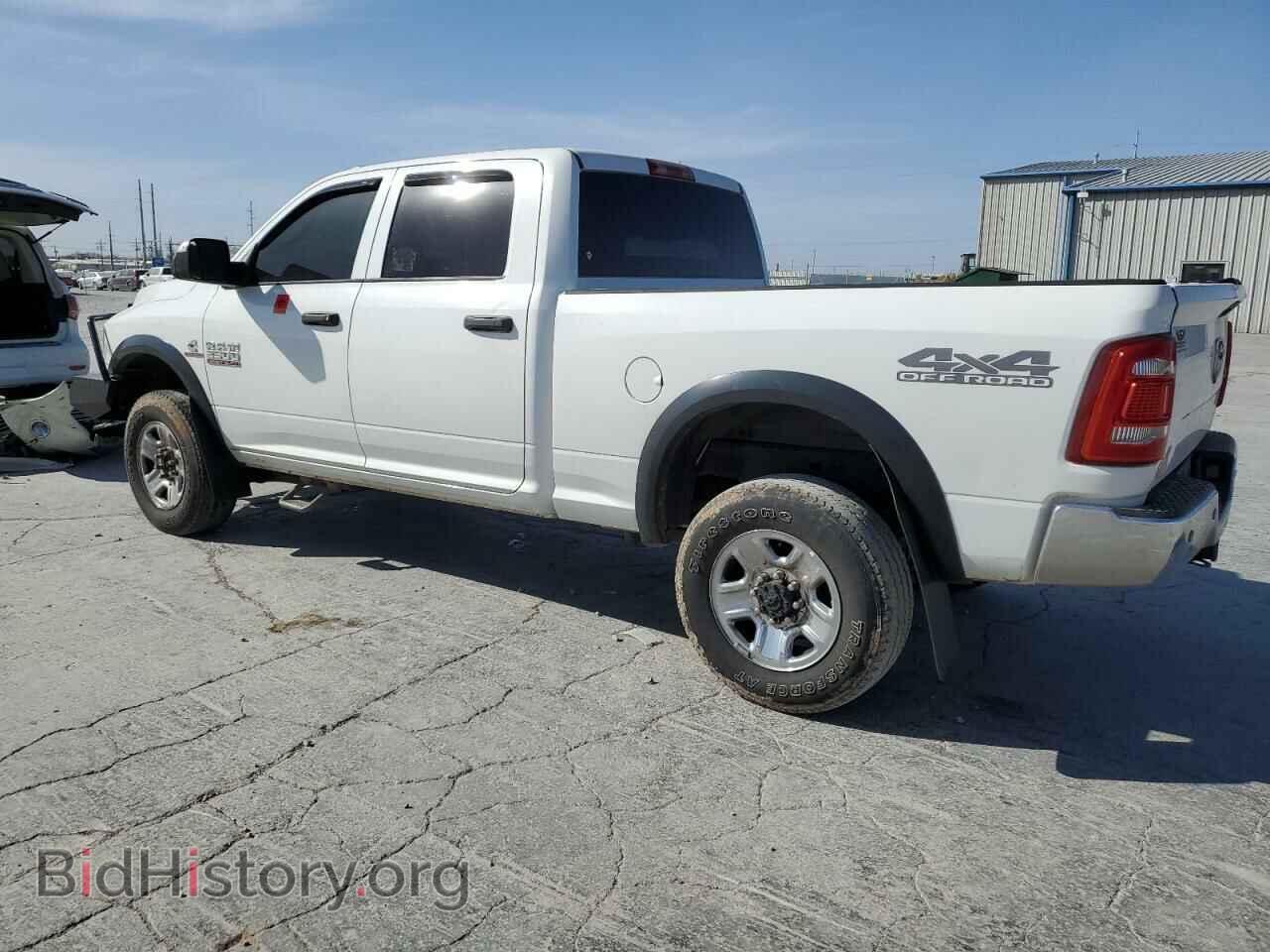 2018 RAM All Models - VIN: 3C6UR5CL5JG349587 - Фото 2