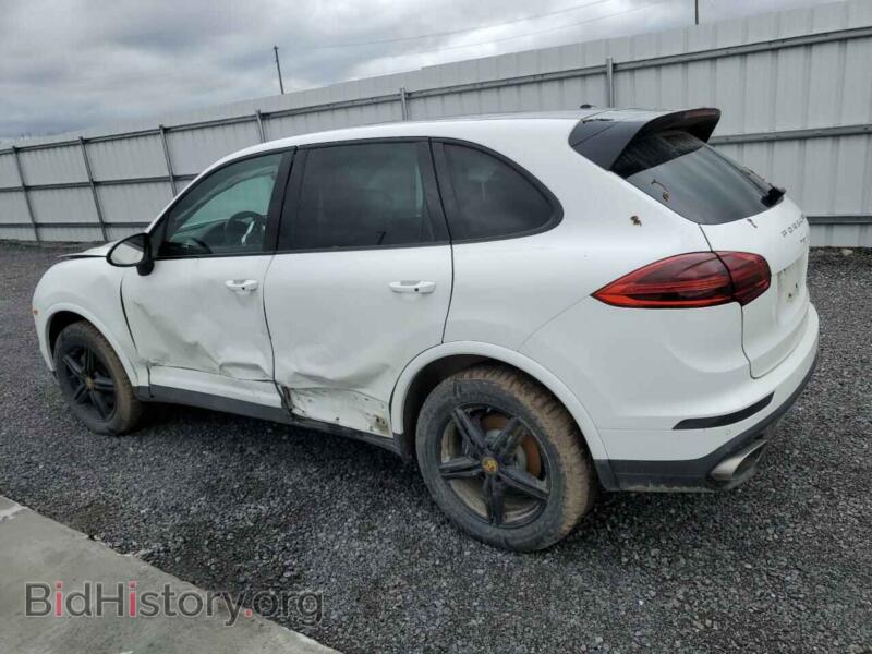 2018 Porsche CAYENNE (VIN WP1AA2A26JKA04474) — photo 2 of 14