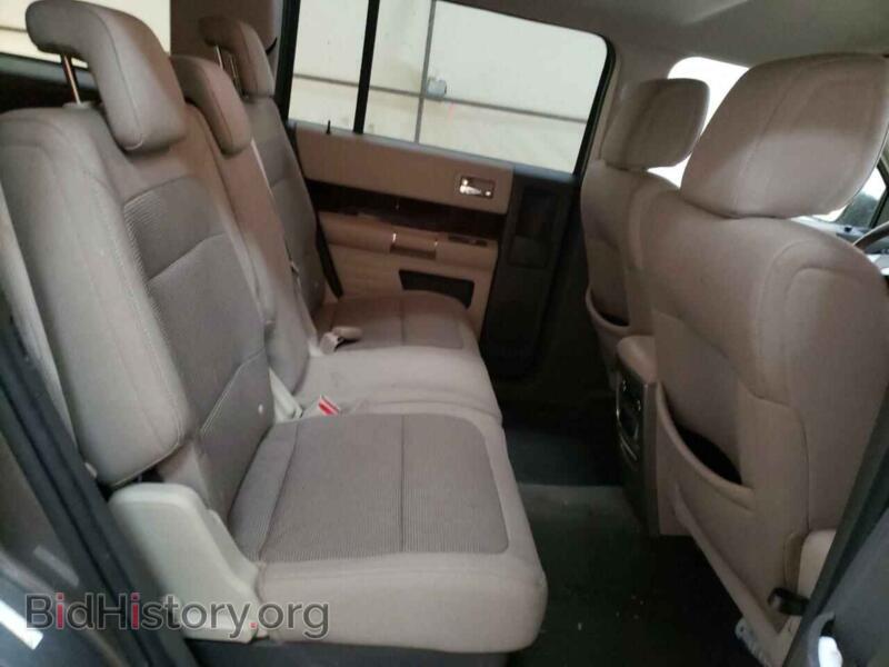 2010 Ford FLEX (VIN 2FMGK5CC6ABB36883) — photo 6 of 10