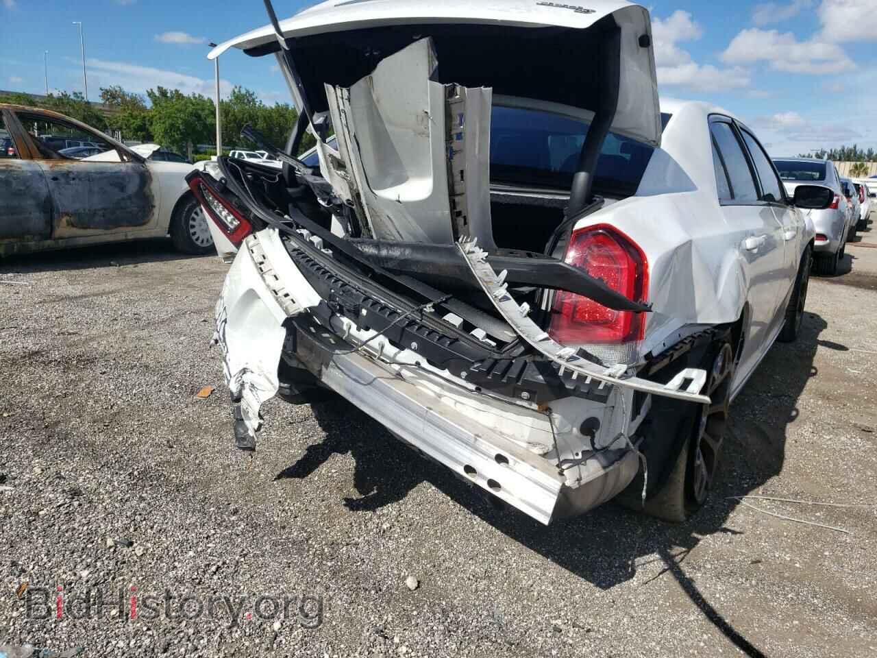 2017 CHRYSLER 300 - VIN: 2C3CCABGXHH653516 - Фото 9