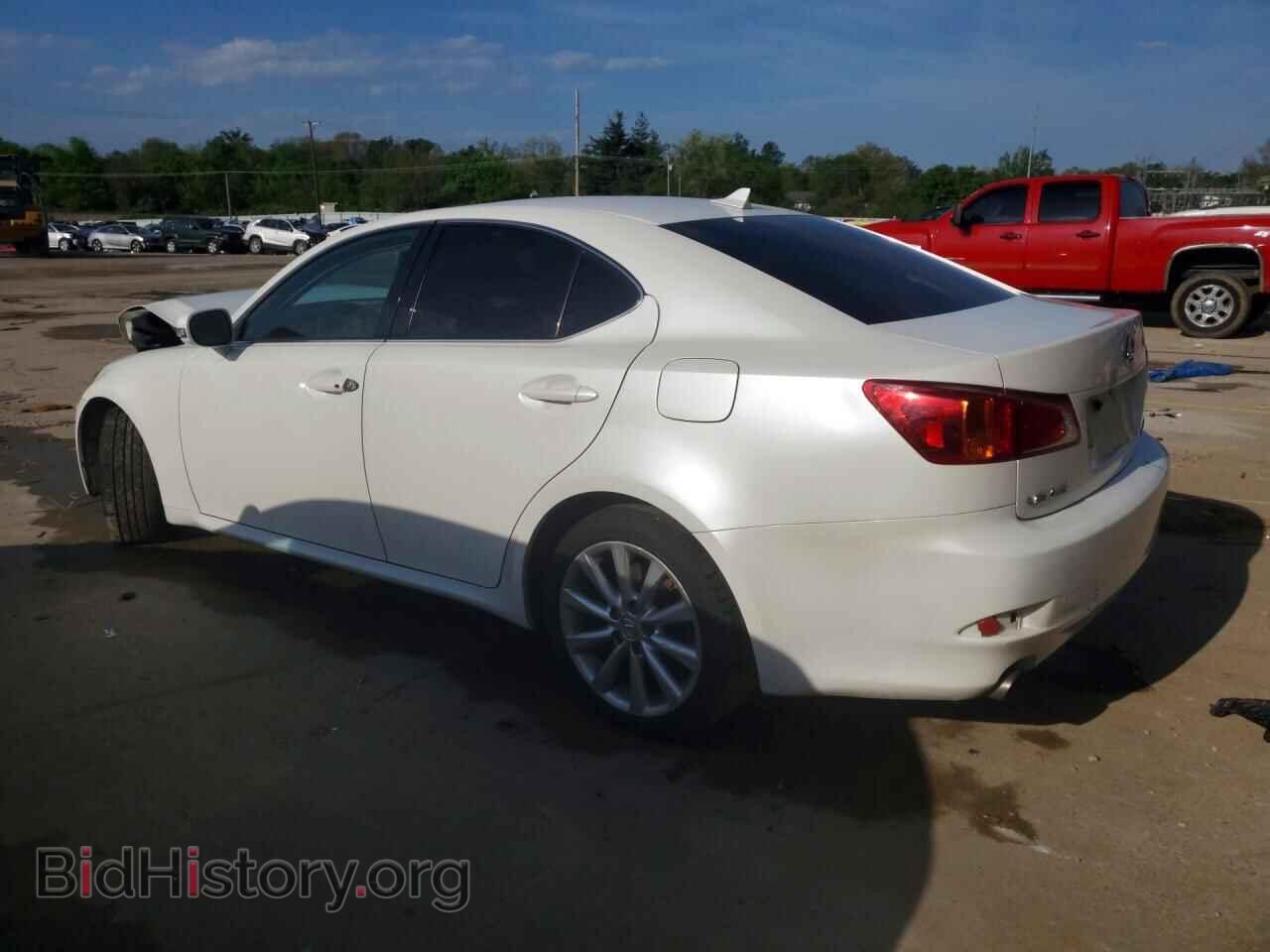2010 LEXUS IS - VIN: JTHCF5C20A5042175 - Photo 2