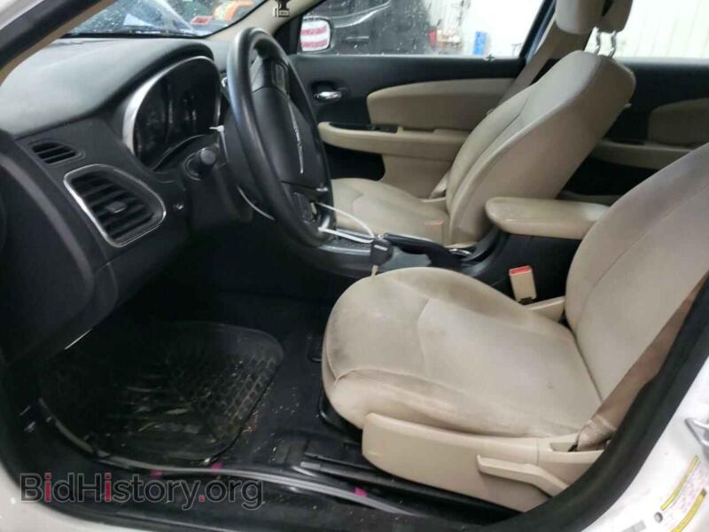 2014 Chrysler 200 (VIN 1C3CCBABXEN170364) — фото 7 из 12
