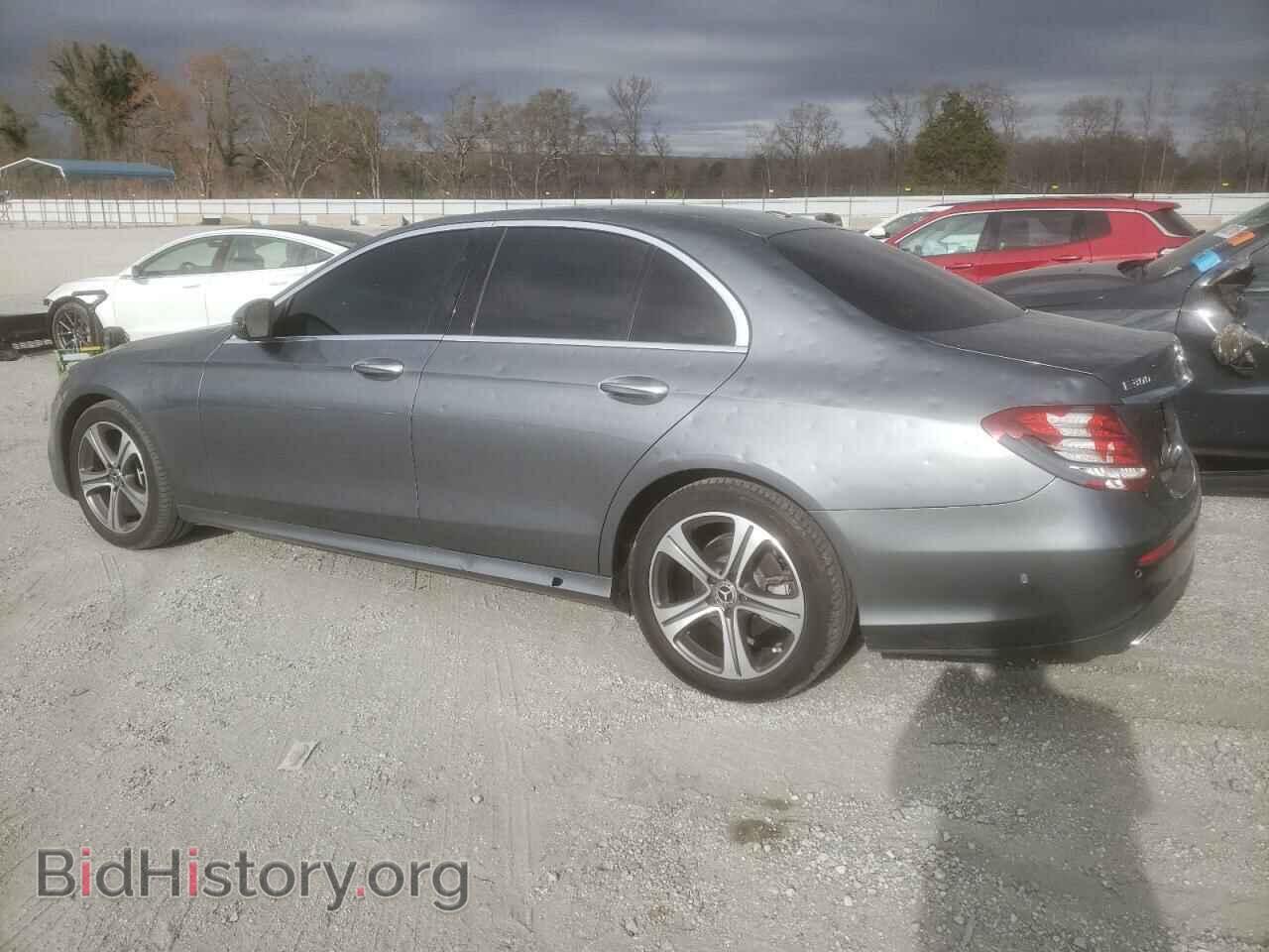 2018 MERCEDES-BENZ E-CLASS - VIN: WDDZF4JB8JA332931 - Фото 2