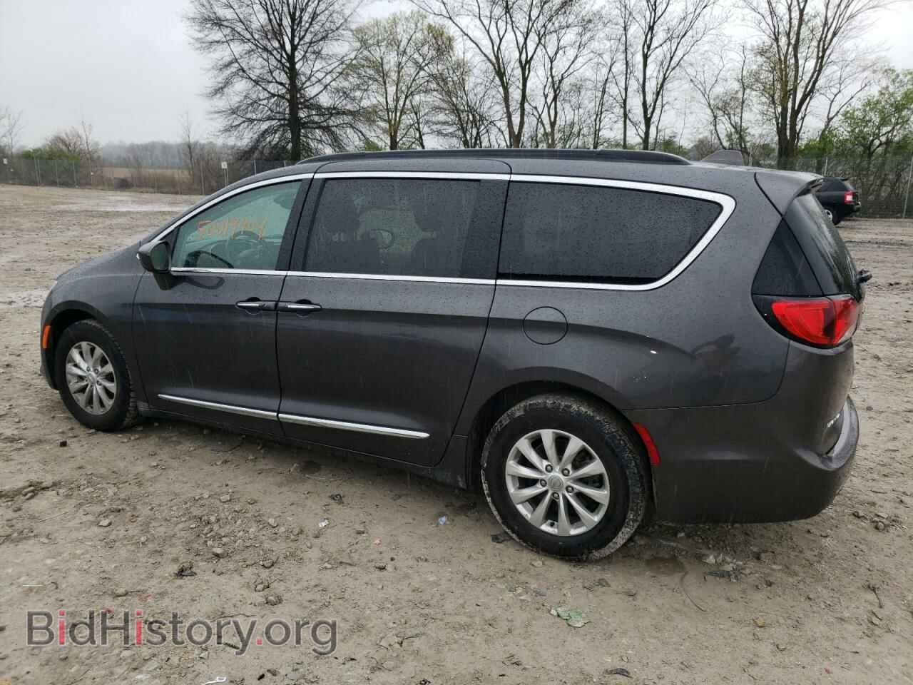 2017 CHRYSLER PACIFICA - VIN: 2C4RC1BG4HR720238 - Photo 2