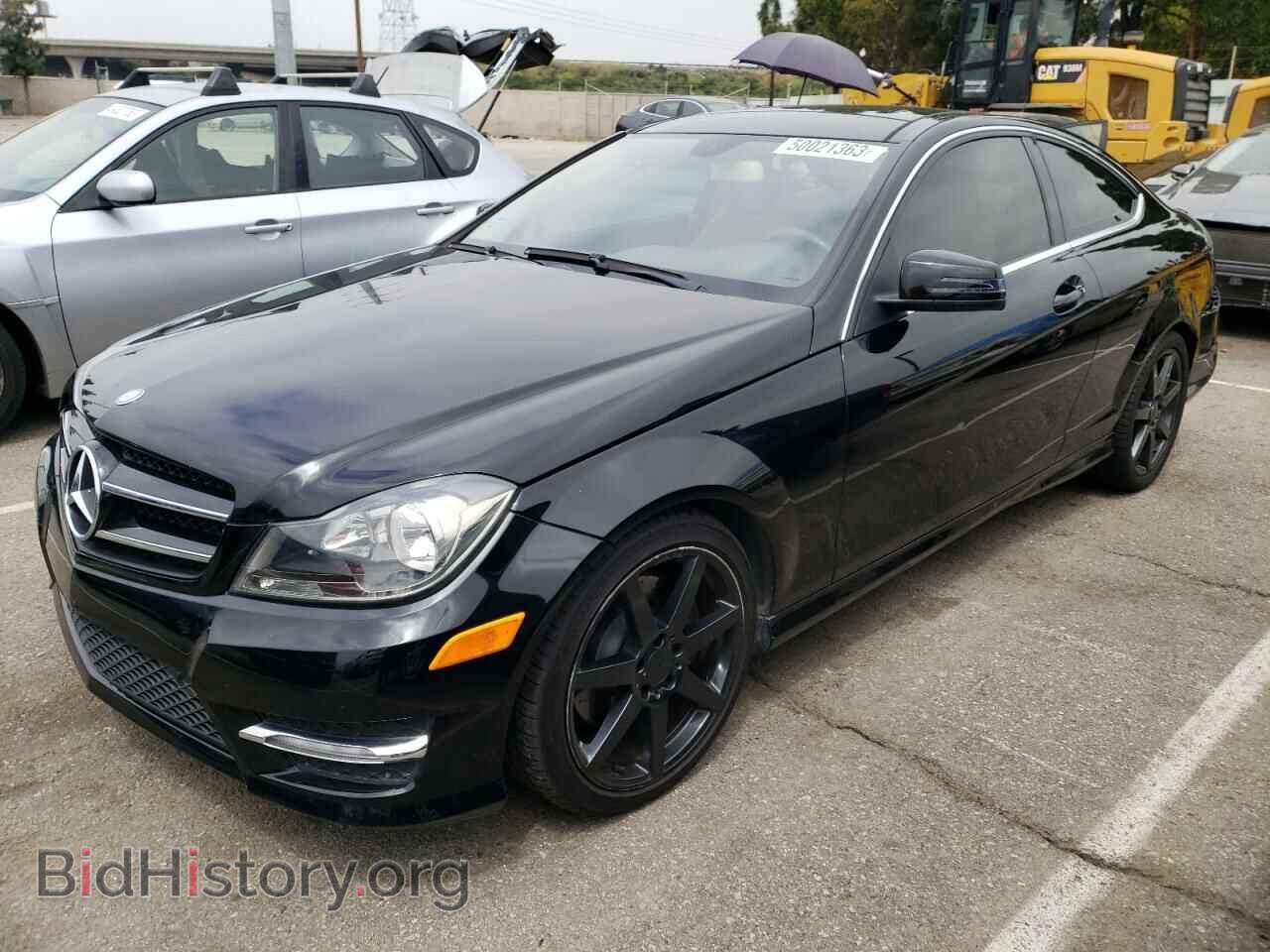 Photo WDDGJ5HB8CF866051 - MERCEDES-BENZ C-CLASS 2012