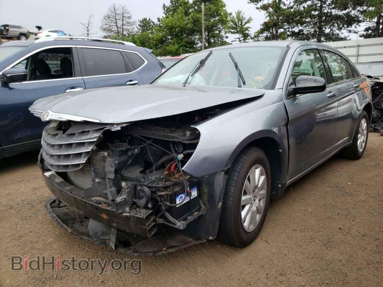 2010 CHRYSLER SEBRING - VIN: 1C3CC4FB9AN167874 - Фото 2
