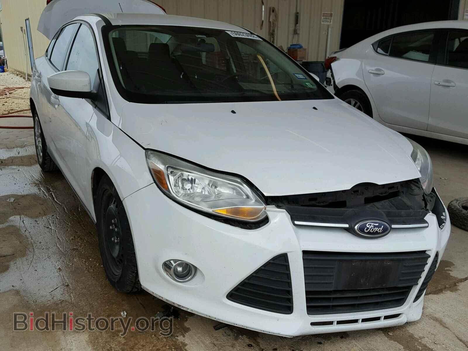 Photo 1FAHP3F21CL344177 - FORD FOCUS 2012