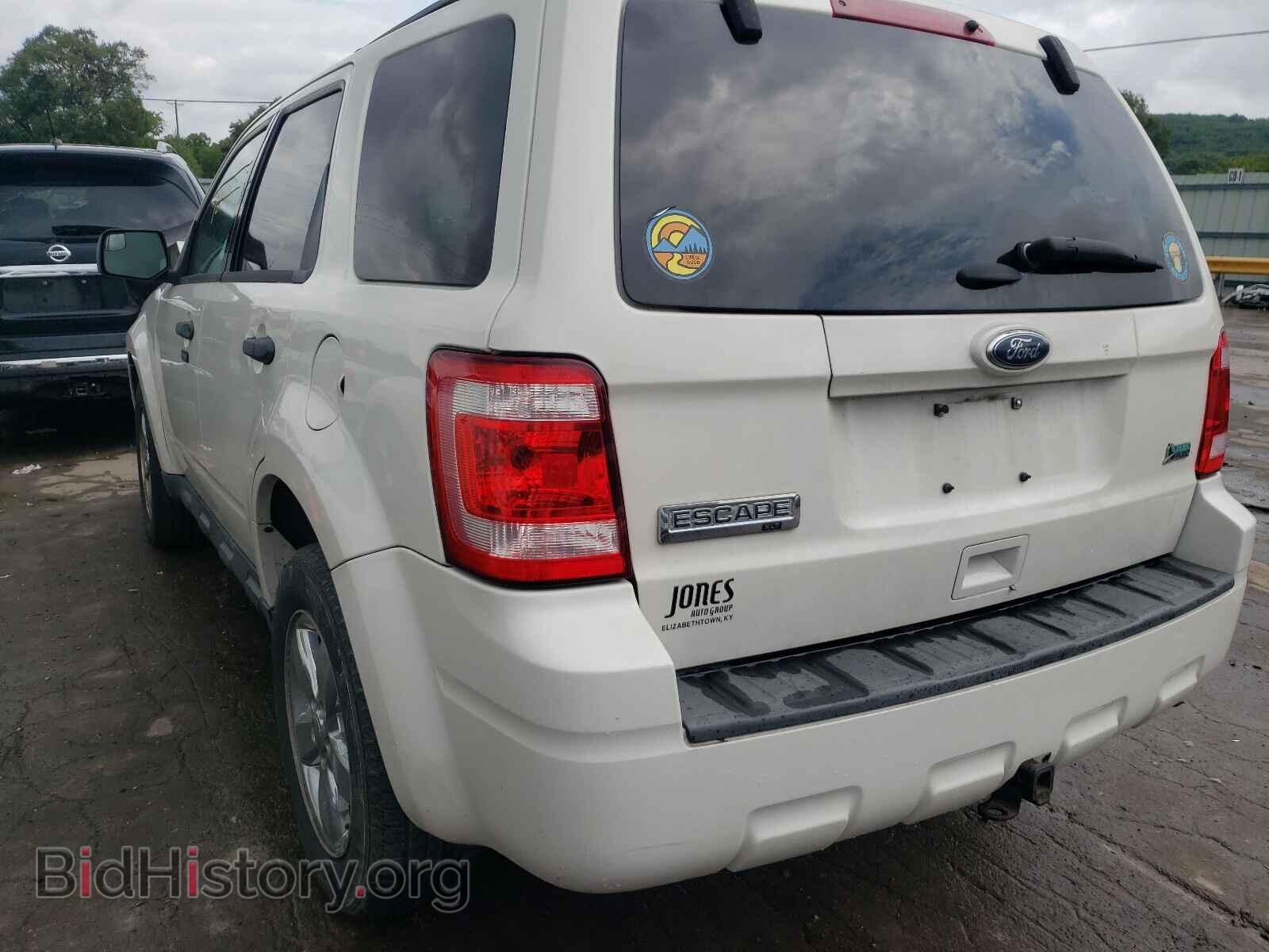 2011 FORD ESCAPE - VIN: 1FMCU9DG3BKB19385 - Фото 3