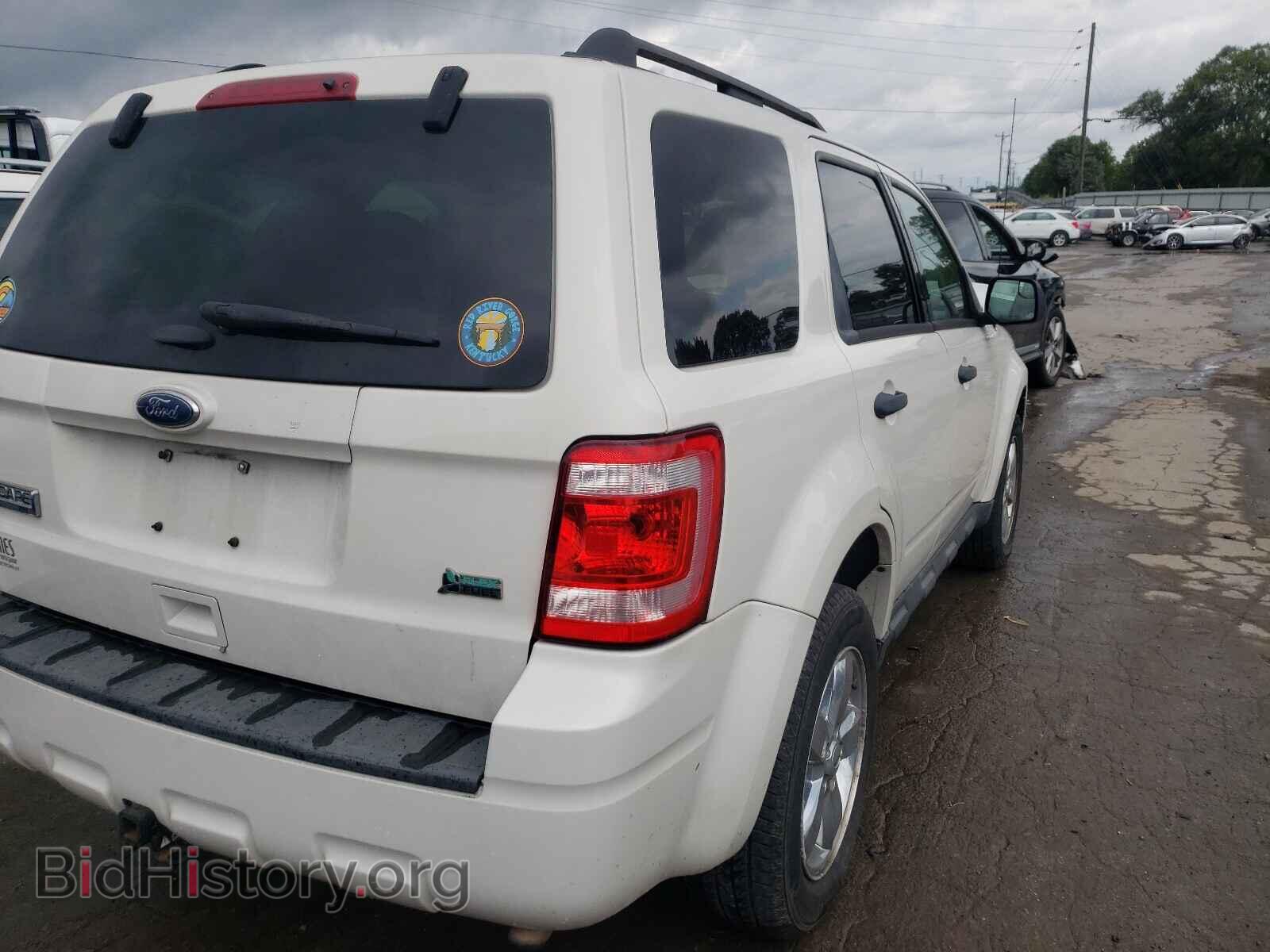 2011 FORD ESCAPE - VIN: 1FMCU9DG3BKB19385 - Фото 4