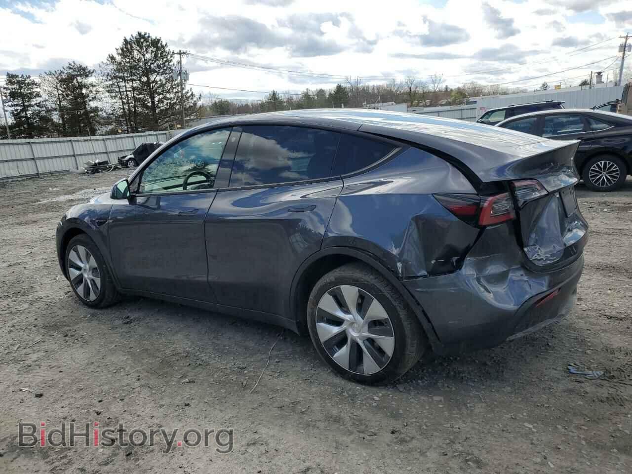 2023 TESLA MODEL Y - VIN: 7SAYGDEE2PF764084 - Фото 2