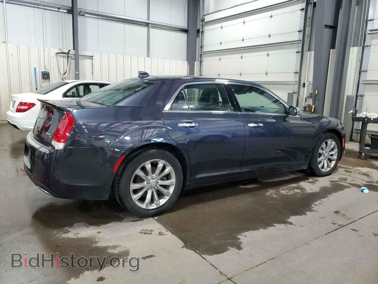2017 CHRYSLER 300 - VIN: 2C3CCAKG7HH580265 - Фото 3