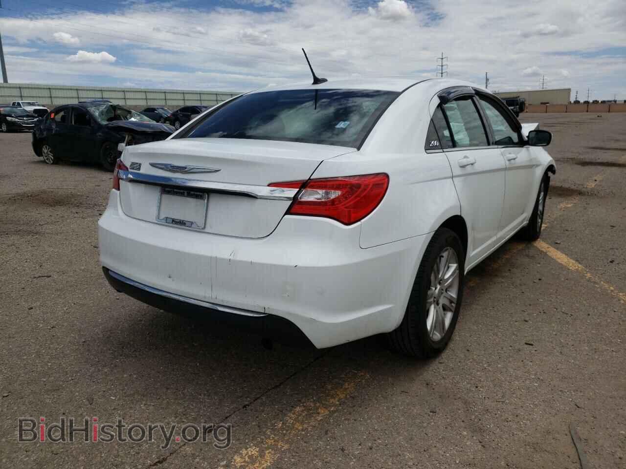 2013 CHRYSLER 200 - VIN: 1C3CCBBB0DN695267 - Фото 4