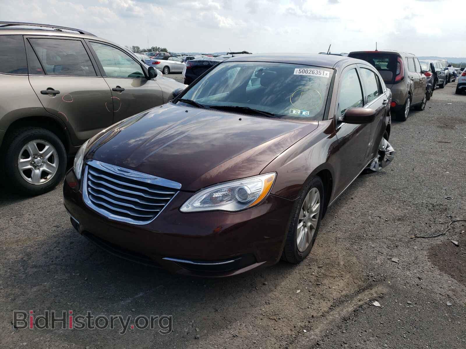 2013 CHRYSLER 200 - VIN: 1C3CCBAG1DN754985 - Фото 2
