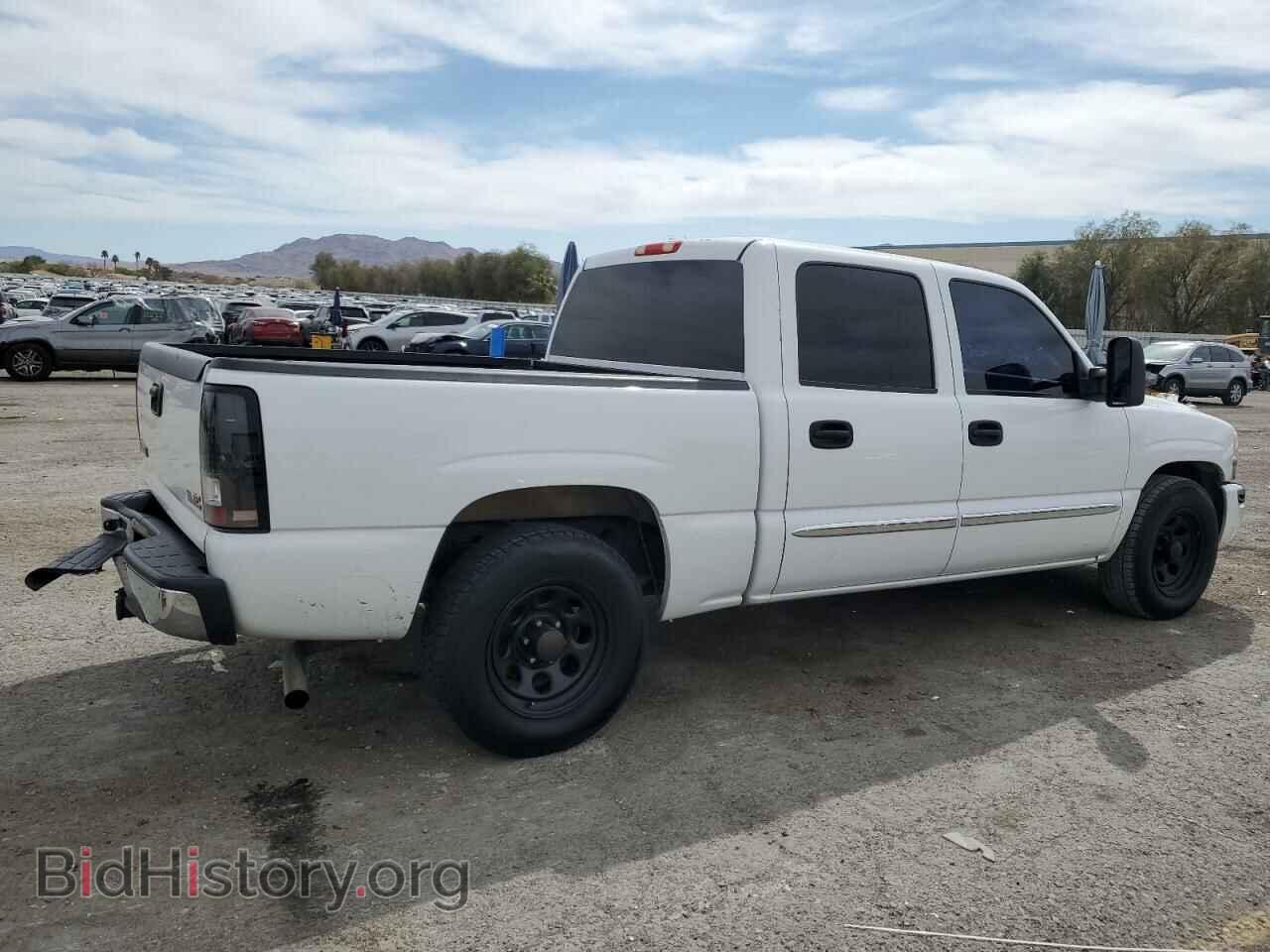 2005 GMC SIERRA - VIN: 2GTEC13T751211698 - Фото 3