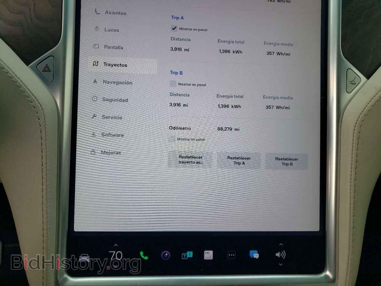2017 TESLA MODEL X - VIN: 5YJXCBE22HF069829 - Photo 9