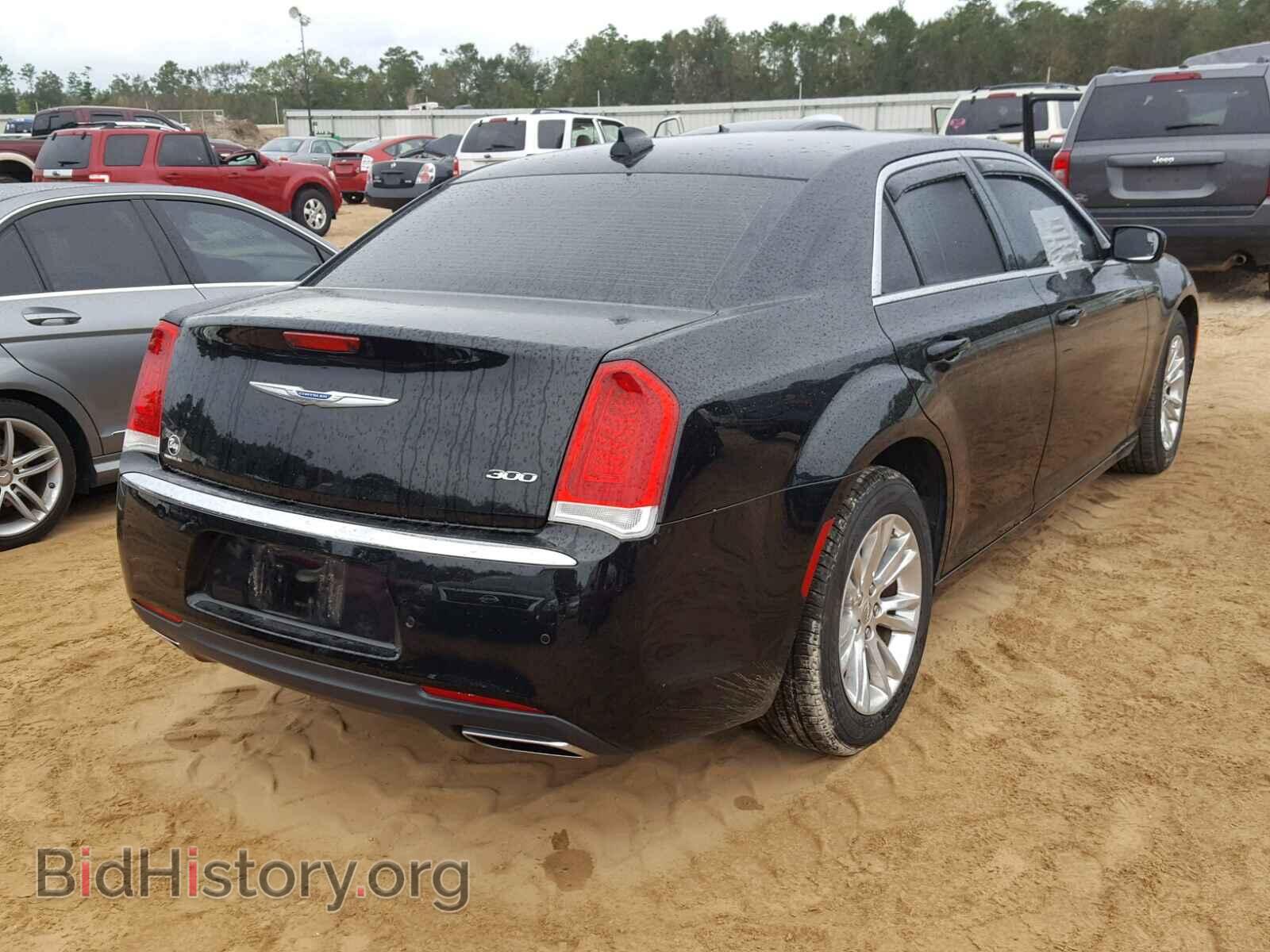2017 CHRYSLER 300 - VIN: 2C3CCAAG1HH506650 - Фото 4