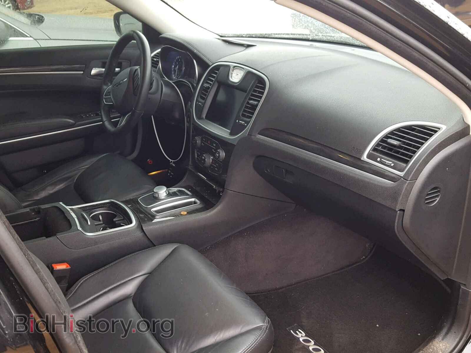 2017 CHRYSLER 300 - VIN: 2C3CCAAG1HH506650 - Фото 5