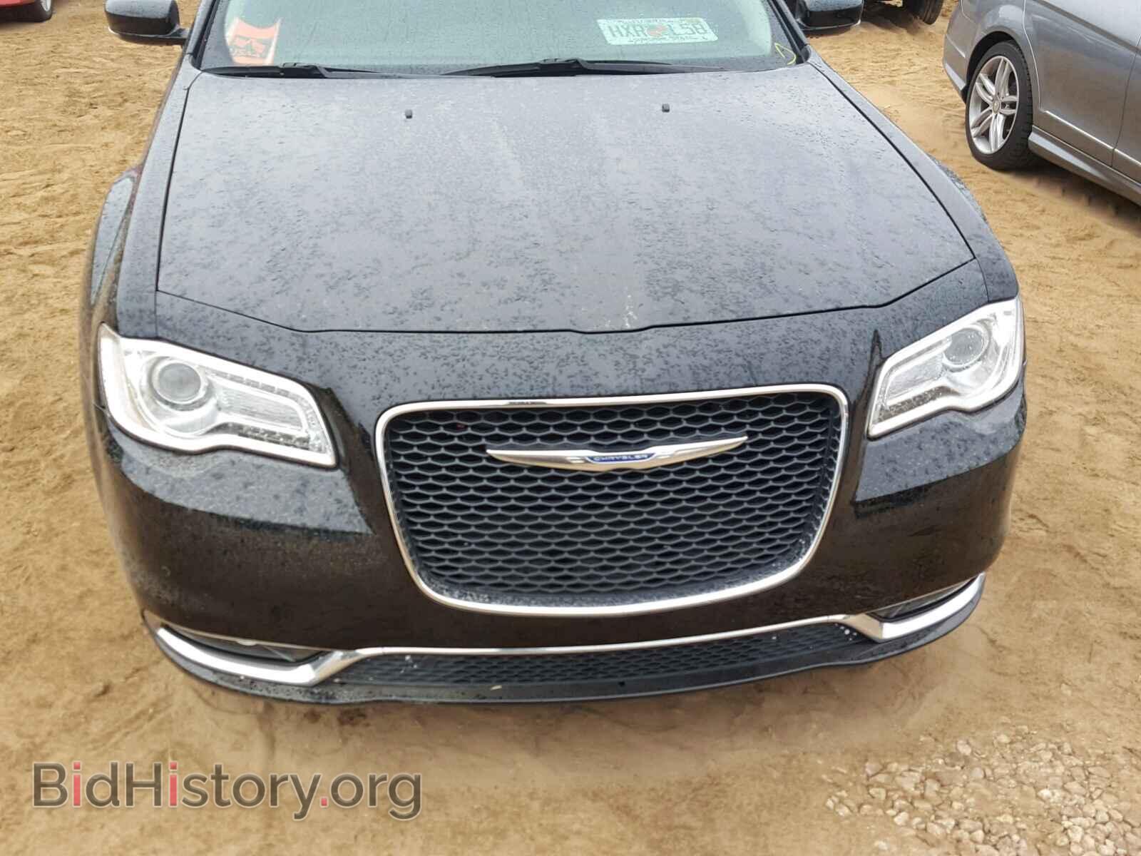 2017 CHRYSLER 300 - VIN: 2C3CCAAG1HH506650 - Фото 9