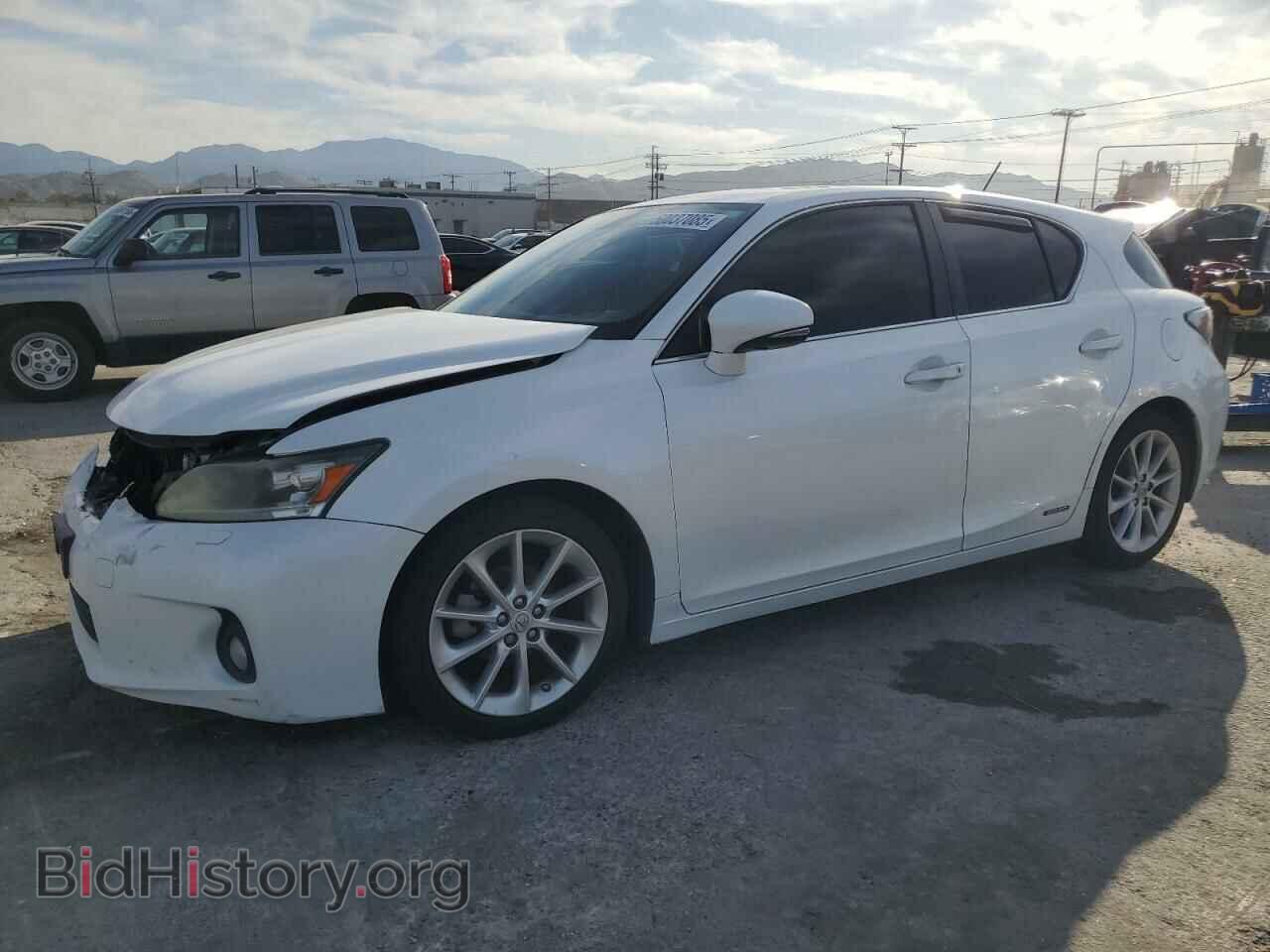 Photo JTHKD5BH0B2037343 - LEXUS CT 200 2011